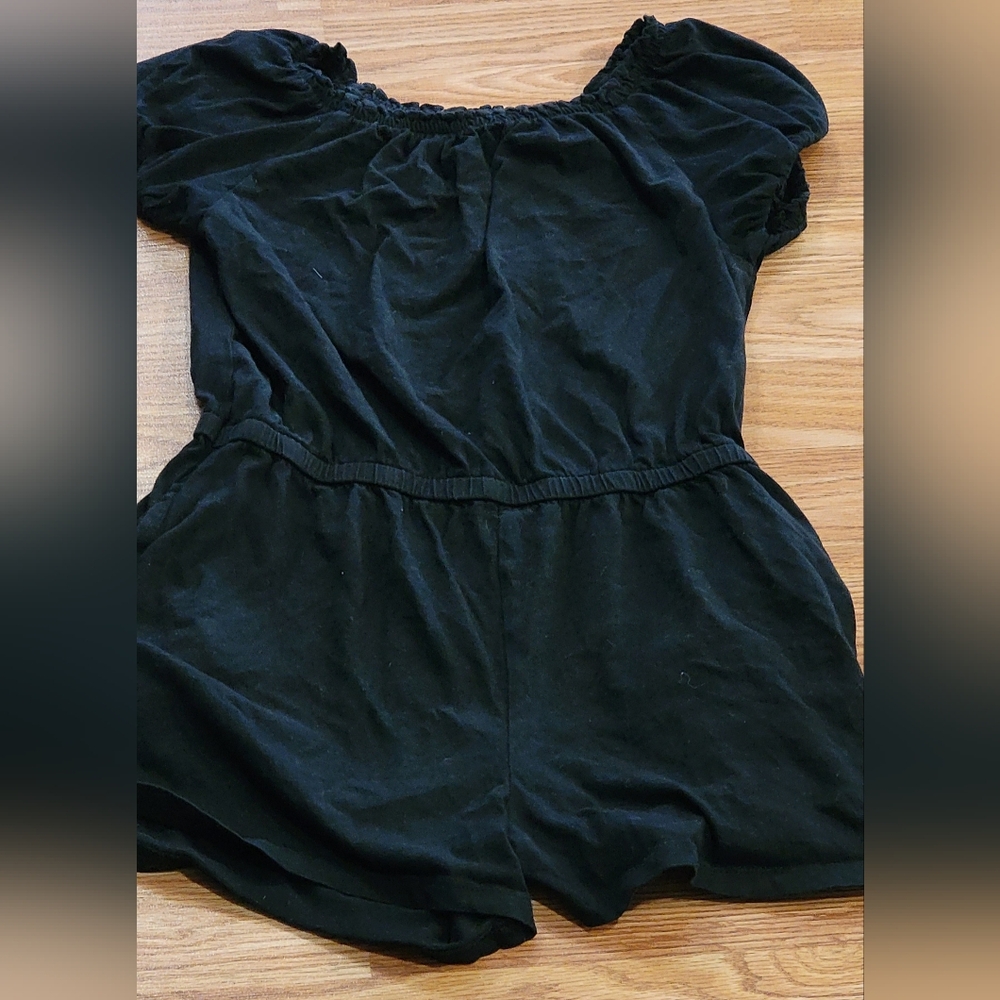Old Navy black rompers size 14/16, but fits like 10/12